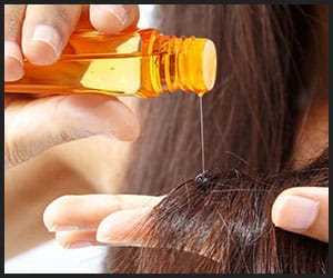 Using Hair Oil Using Hair Oil